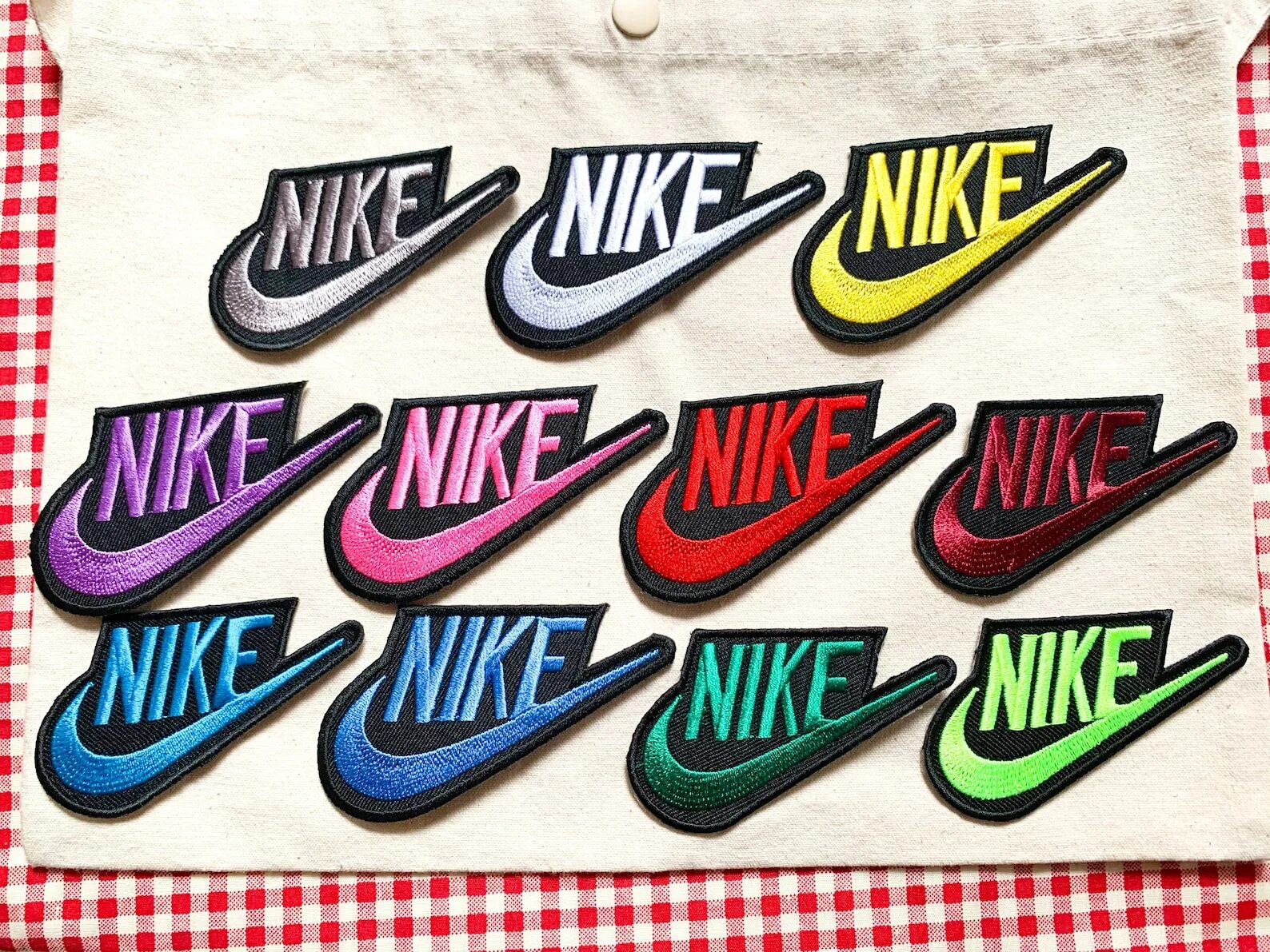 Шеврон Nike. Нашивка на одежду Nike. Патч найк. Нашивка найк