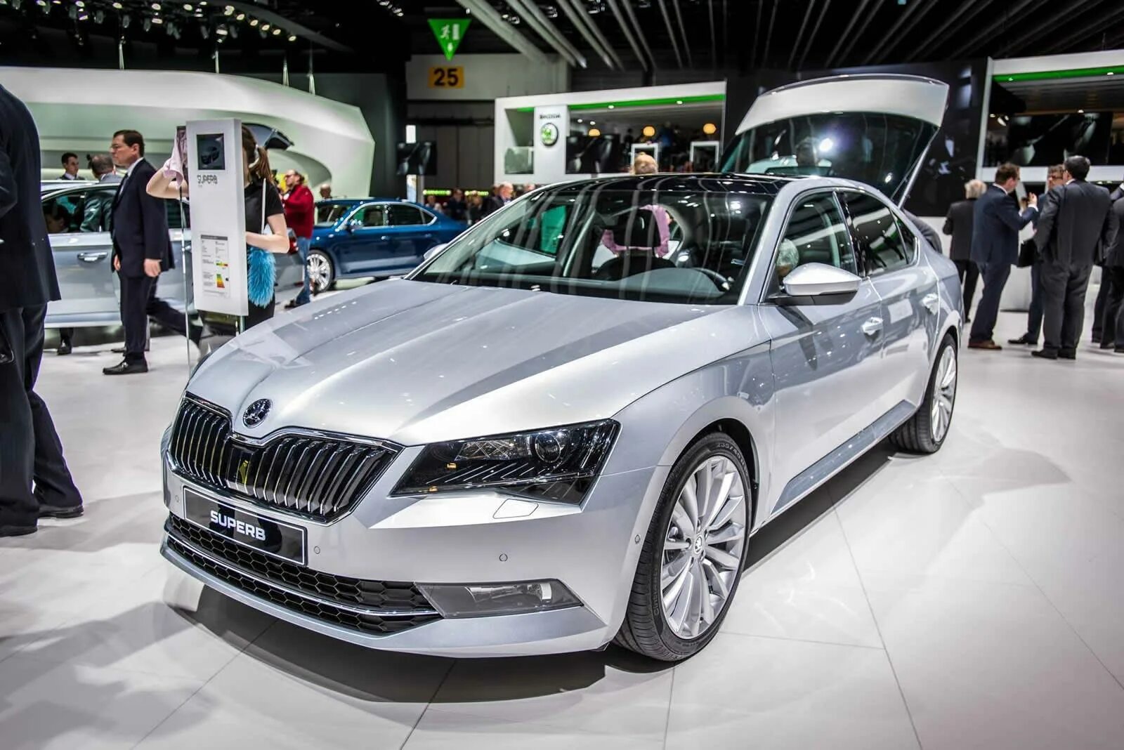 Skoda Superb 2023. Новая Шкода Суперб. Skoda Superb 2023 New. Б л с 2023