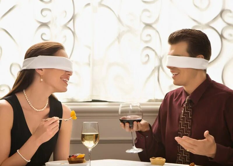 Свадьба в слепую. Свадьба в слепую фильм. фото свидание в слепую. blind date casual.