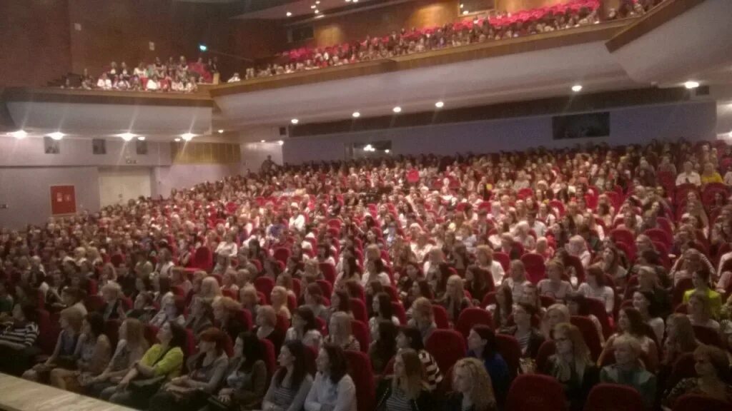 Феско-Холл Владивосток. Концертный зал Феско Холл. FESCO Hall Владивосток. FESCO Hall Владивосток зал.