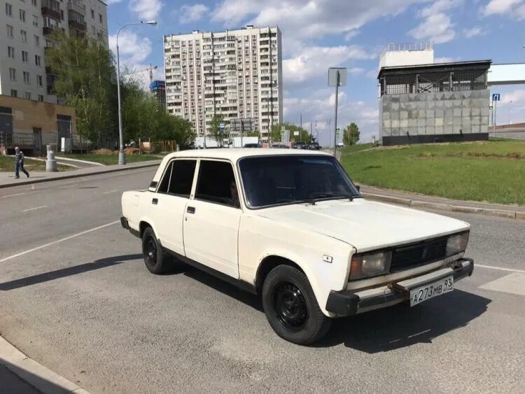 Ваз 2105 белая бункер. Ваз 2105 серебристый новый. Ваз 23 39. Ваз 2105 серебристый новый. Турбодром белая стрела краснодар.