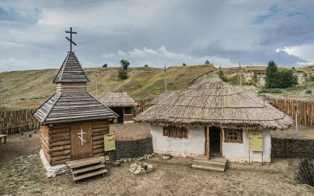 Левыкинский казачий городок. Левыкинский казачий городок-музей Урюпинский. Урюпинск этнографический музей «Левыкинский городок». Левыкинский городок Урюпинский район. Казачьи городки