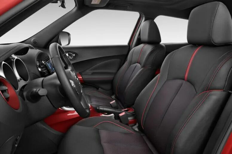 Сиденья juke nismo. Сиденье nissan juke. Чехлы juke. Nissan juke nismo rs салон. Кожаный салон nissan juke.