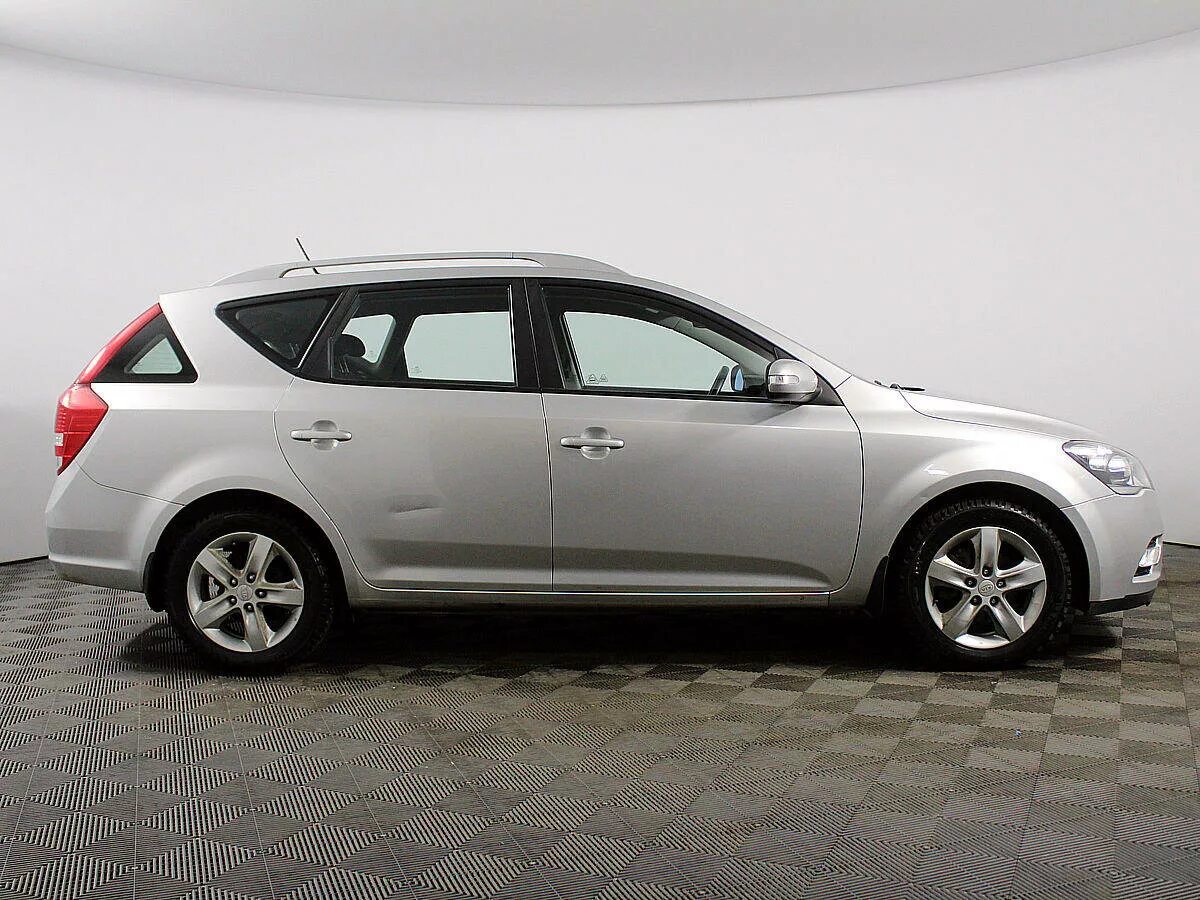 Kia ceed ed 2009. киа сид хэтчбек 2007. сид 10 года. Kia ceed 2011. сид 10 года.