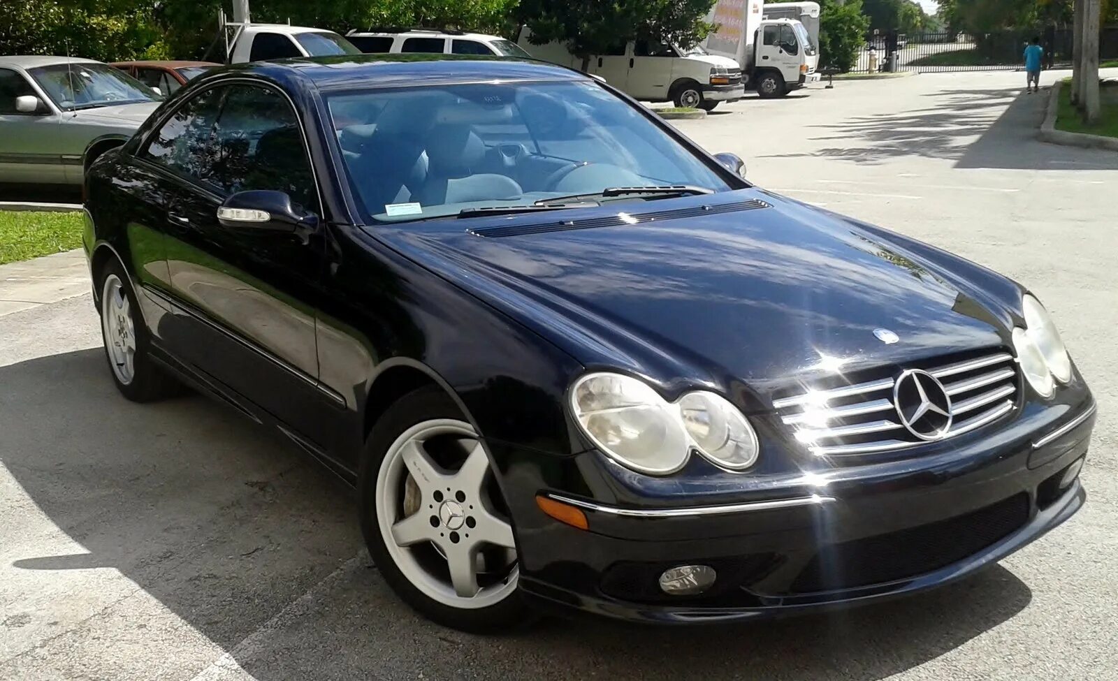 Купить мерседес 2004. Mercedes Benz CLK 2004. Mercedes Benz CLK 200. Мерседес CLK 2004. Mercedes-Benz CLK 200 2008.