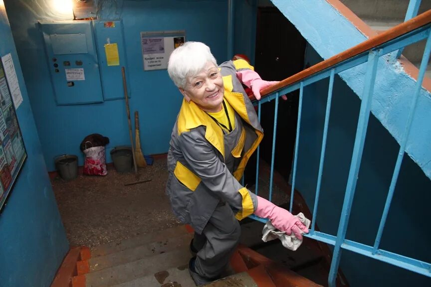 приглашаем на работу уборщицу. работа пенсионера уборщица. уборщица пенсионерка. найти работу уборщицы. работа пенсионера уборщица.