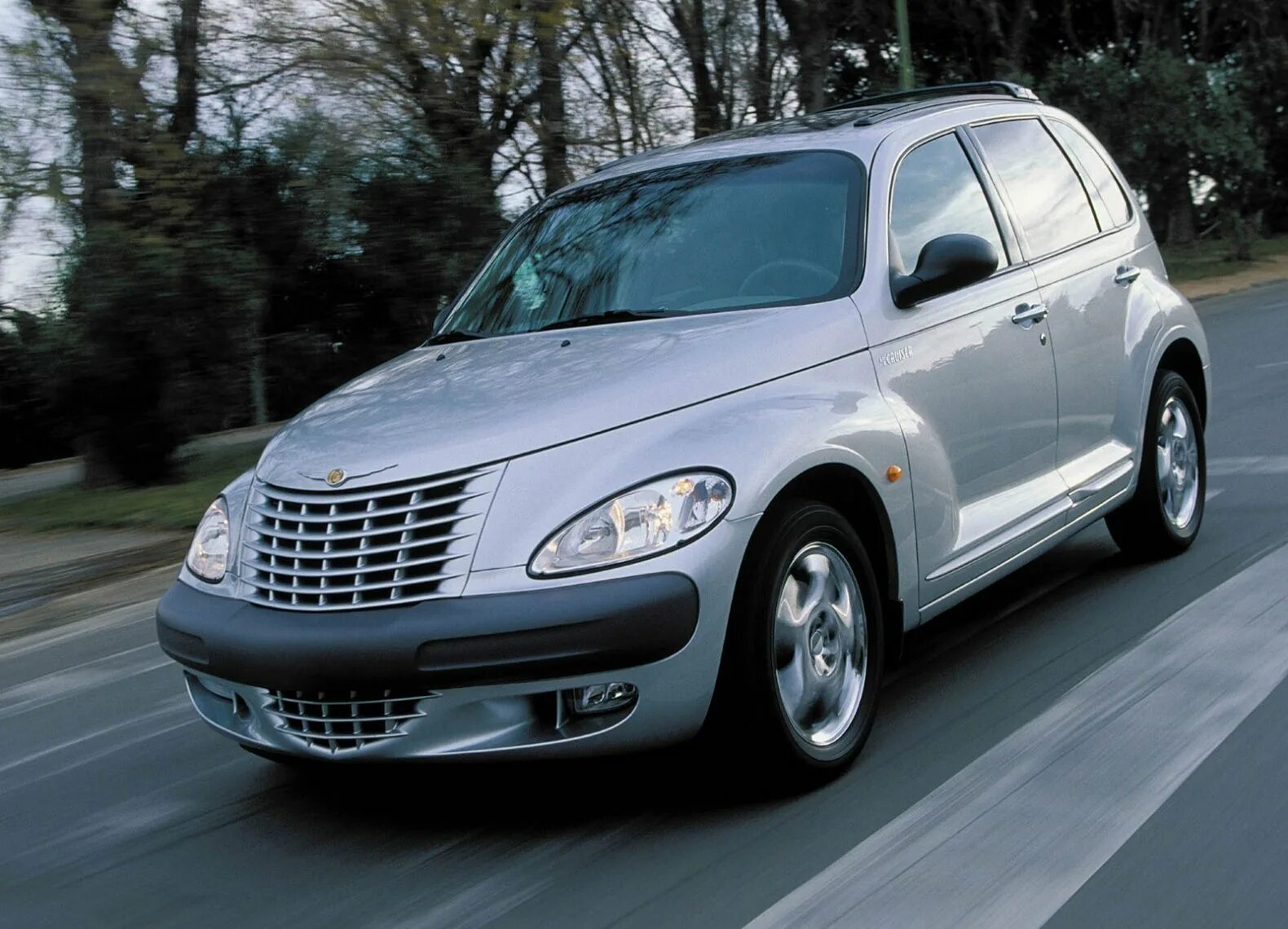 Крайслер виды. Chrysler pt cruiser. крайслер крузер 2001. крайслер 5 крузер. крайслер 500.