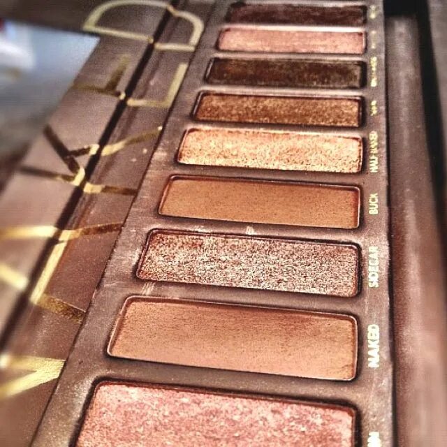 Эссенс тени для век палетка. Make up factory eye colors 07. Тени цвета бронза. Тени bronze. Тени bronze.