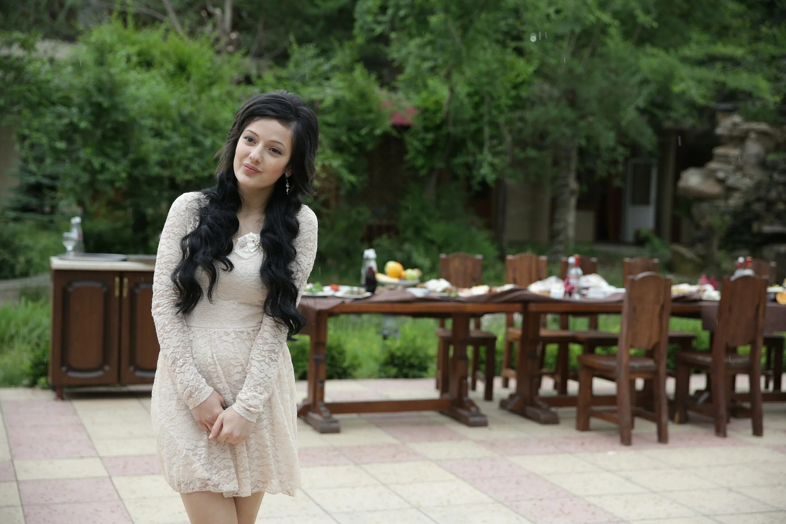 Махачкала девушки. Махачкала девушки. Махачкалинские девушки. Дженнет гаджимурзаева. Красивые девушки в мах.