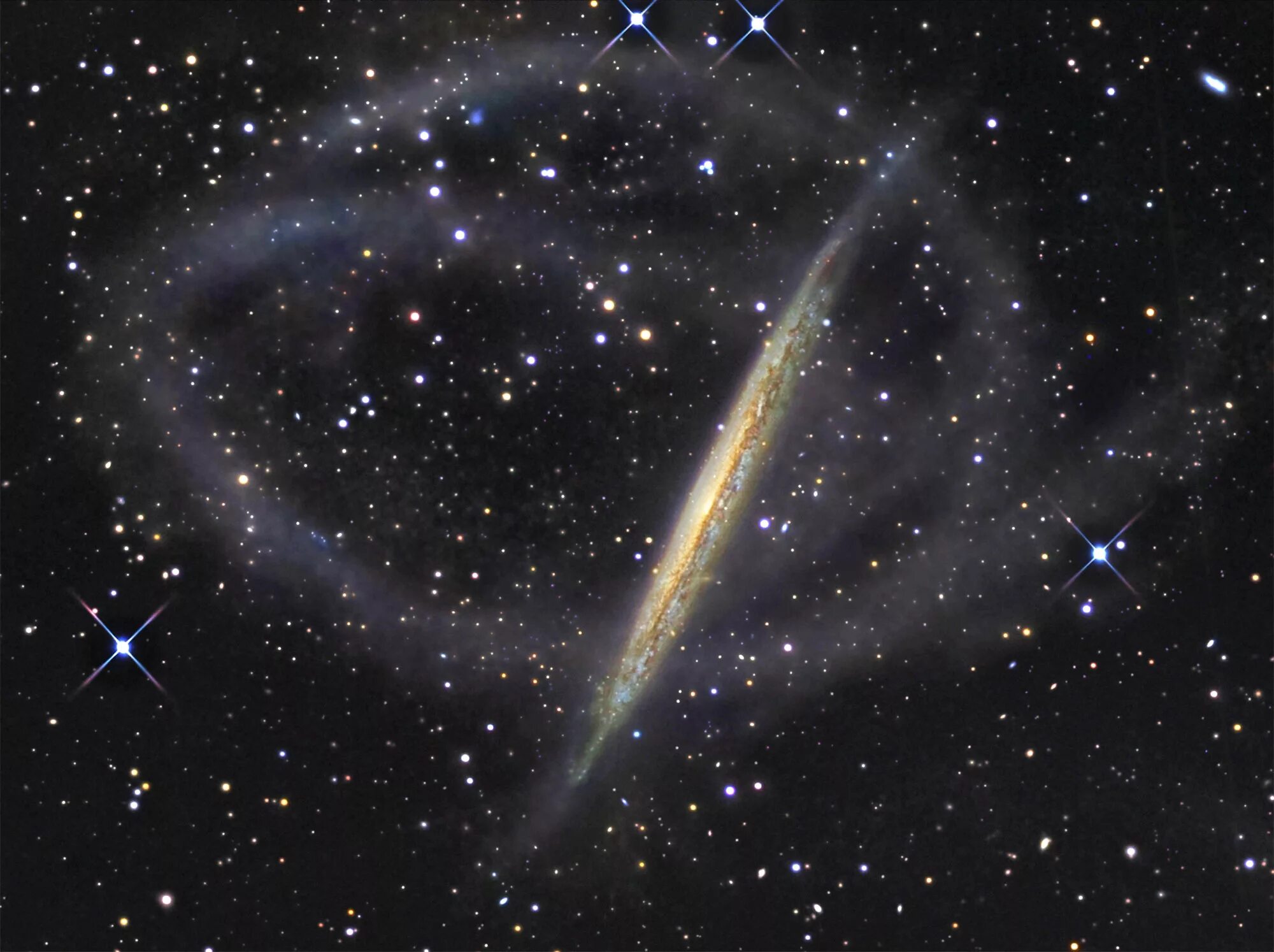 Галактика NGC 5866. NGC 5907. Карликовая Галактика в Стрельце. Карликовая Галактика в драконе.