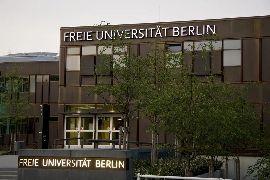 Свободный университет Берлина. Свободный университет Берлин 1948. Свободный университет Берлина Германия факультеты.
