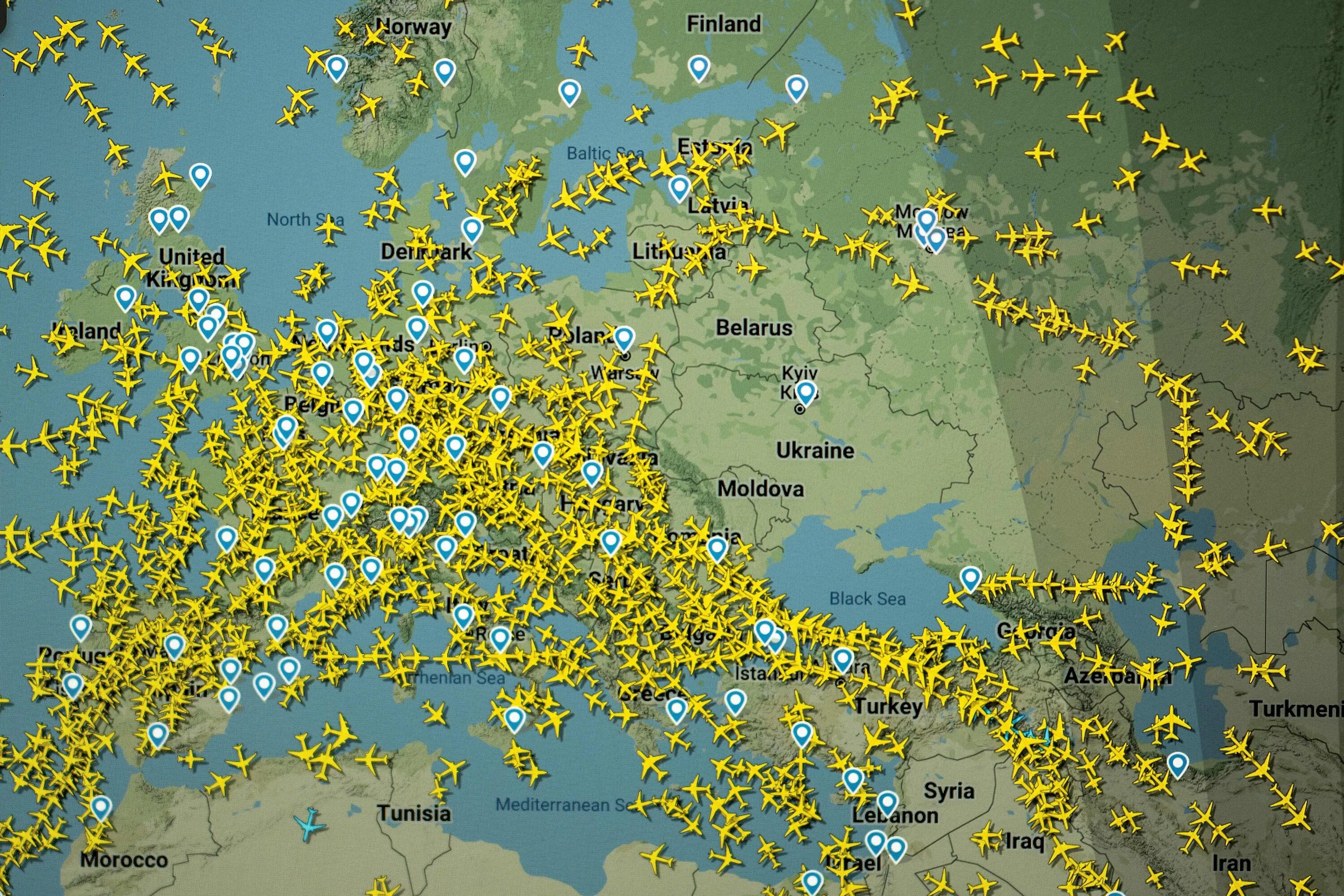 Воздушное пространство. Карта полётов самолётов. Карта воздушного пространства. Воздушное пространство над Россией. Египет закрыл воздушное пространство