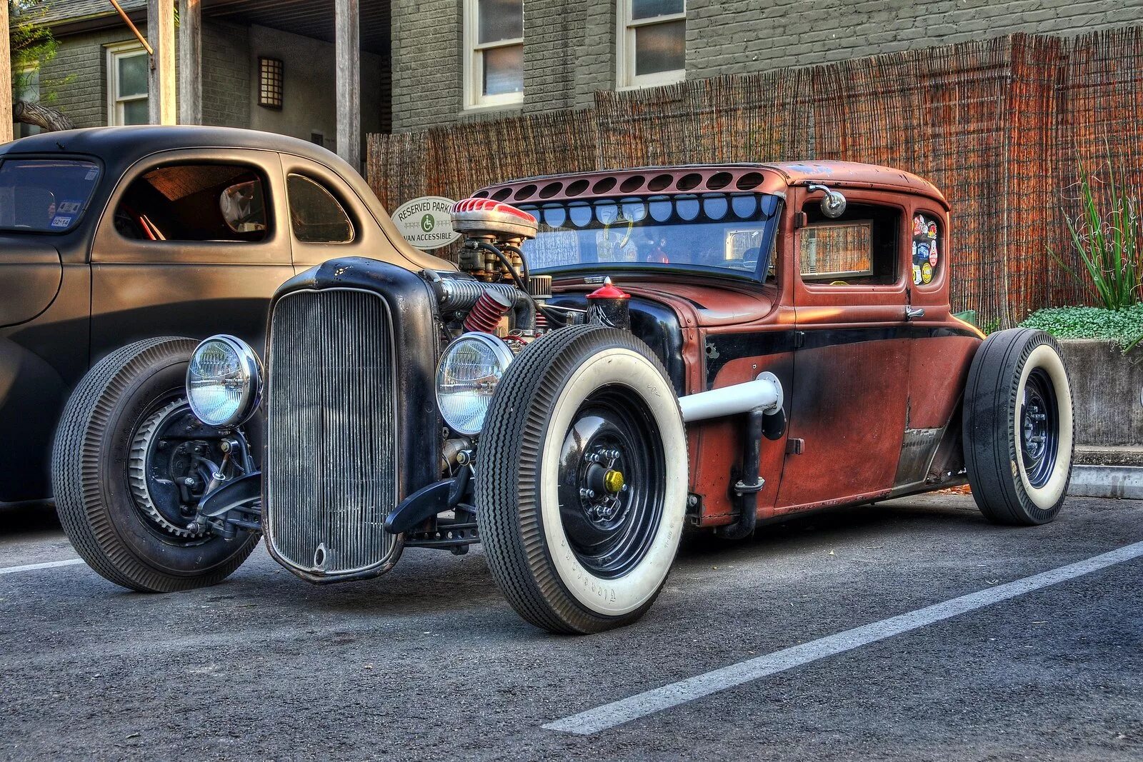 Тачки hot. 35 Ford rat Rod. Хот род Рэт род. Хот роуд. Хот род Рэт лук.