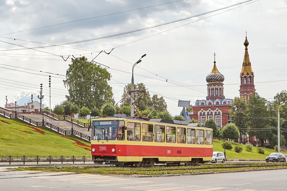 Tatra t6b5 Ижевск. Ижевский трамвай. Ижевский трамвай Львенок. Экскурсионный трамвай Ижевск. Город ижевск трамвай