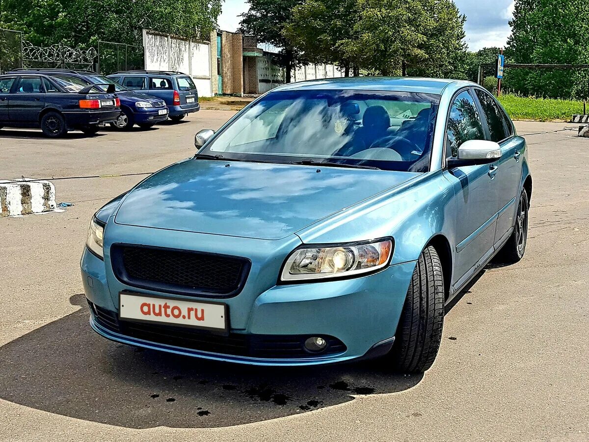 Volvo s40 2007 2.4 at 140 л.с. Вольво s40 седан голубой. Volvo s40 2007 синие цвета. Вольво седан голубой металлик. Авто бу в беларуси с пробегом купить