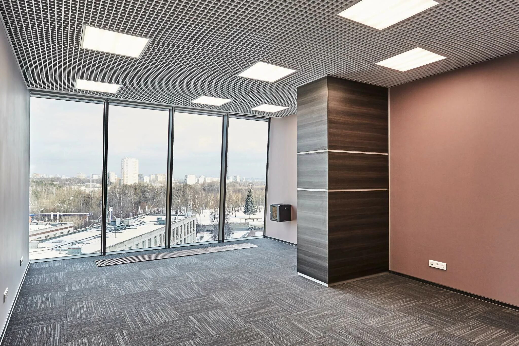 М. Коммерческие помешени. Комерческая недвижимость. Сдается помещение фото. Комната свободного назначения.