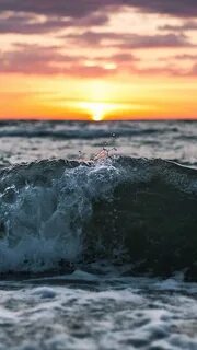 Картинка на телефон вертикальная море