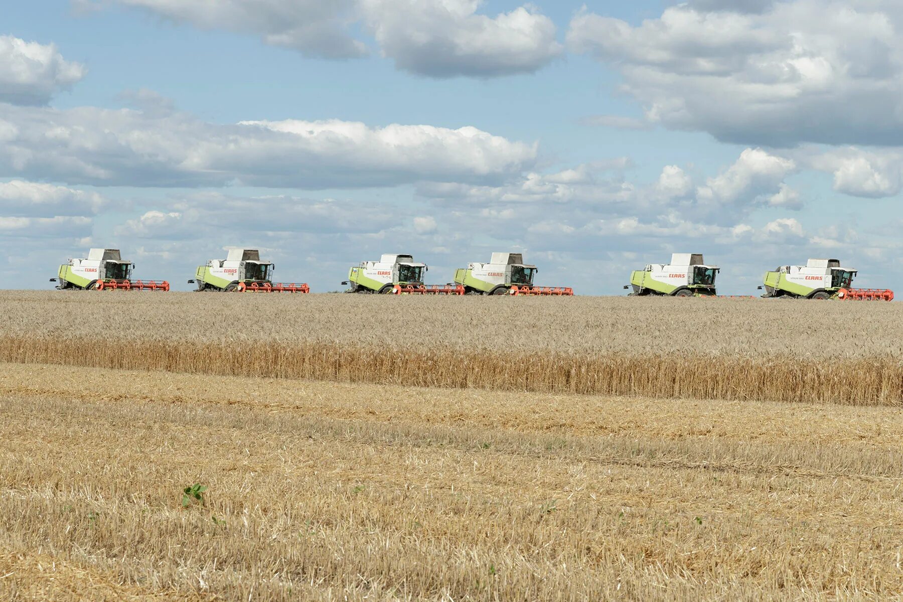 Спк тульская область. Спк колхоз губино владимирская область. Тула сельское хозяйство. Сельское хозяйство тулы и тульской области. John deere 4730.