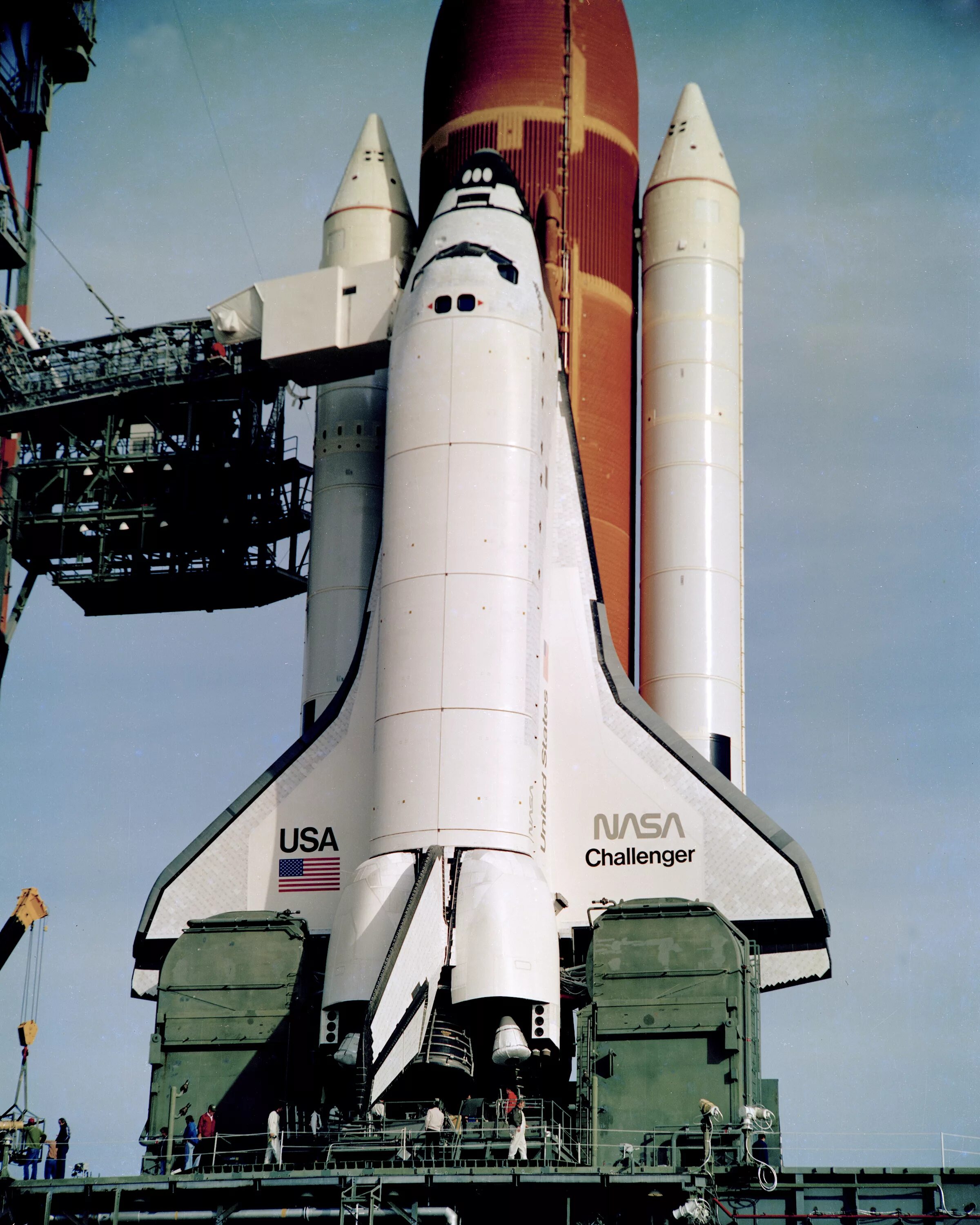 Как называется американский космический корабль. Спейс шаттл Челленджер. Шаттл Челленджер 1986. Ракета Спейс шаттл. Спейс шаттл космический корабль.