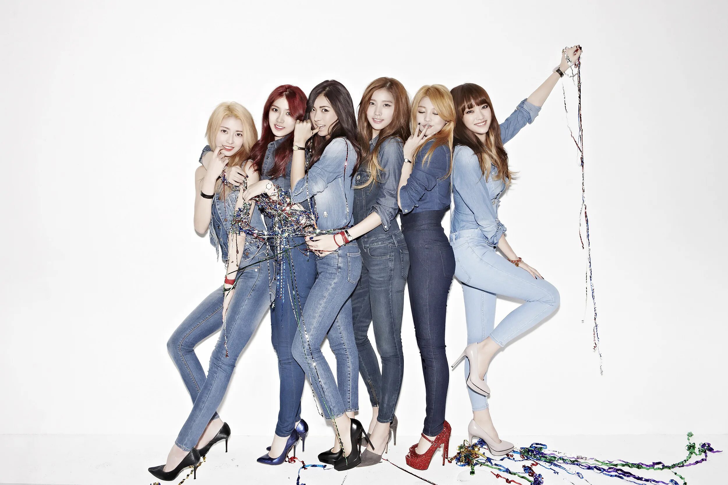 Группа hello. HELLOVENUS K Pop группа. Группа hello Venus. Группа HELLOVENUS Нара. Hello Venus группа участницы.