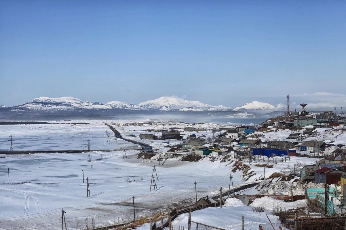 Рп 5 курильск. Сахалин Южно Курильск. Кунашир Южно Курильск. Остров Кунашир город. Город Курильск Сахалинской области.