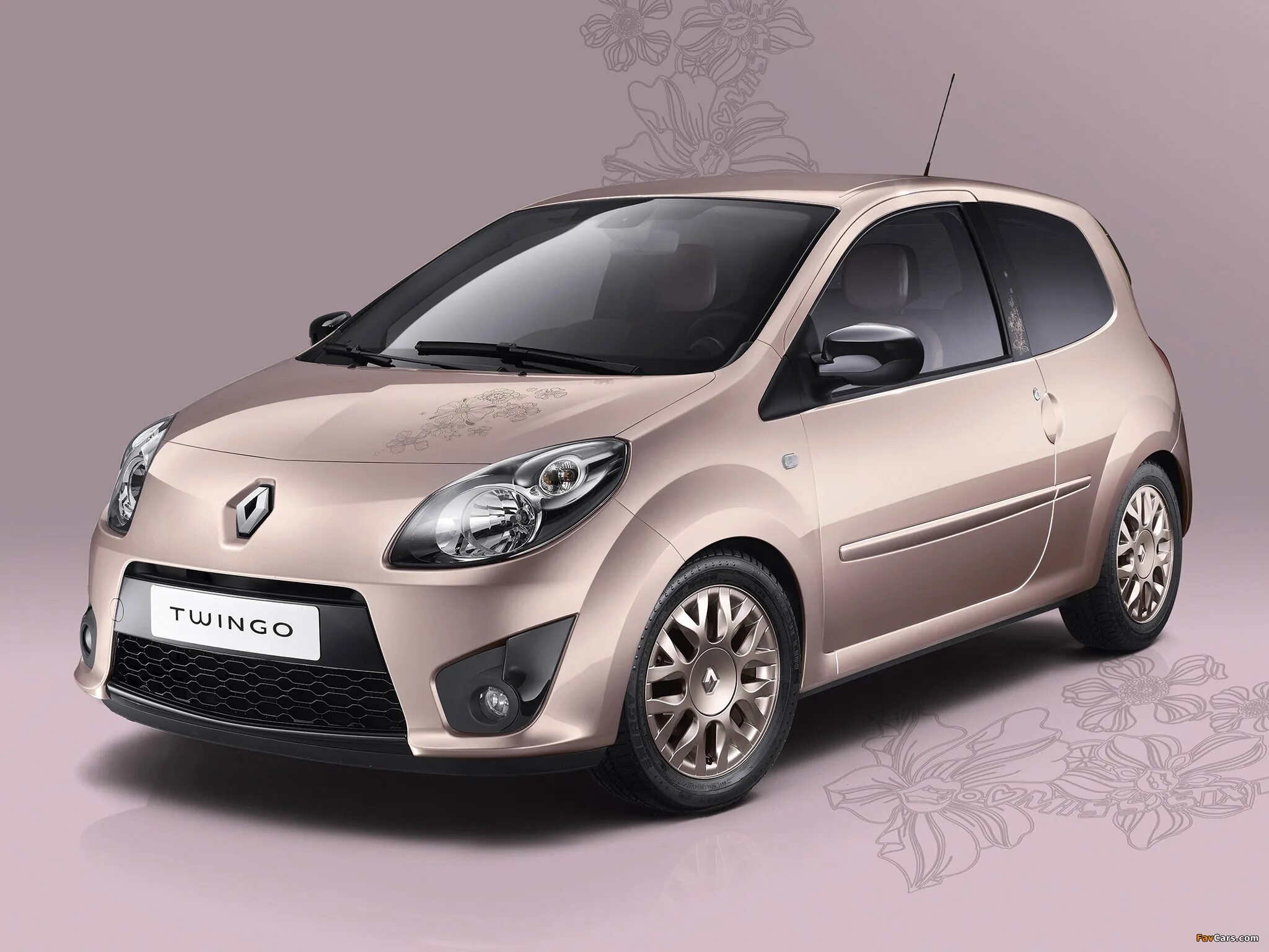 Недорогие машины механика. Renault Twingo 2 2010. Рено Твинго. Renault Twingo 2010. Рено Твинго 2010 года.