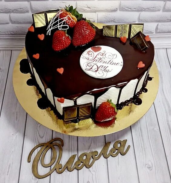 Слова на вынос торта на юбилей. Торт с днем рождения!. Торт на юбилей. Торт на день рождения женщине. Открытка с днём рождения торт.