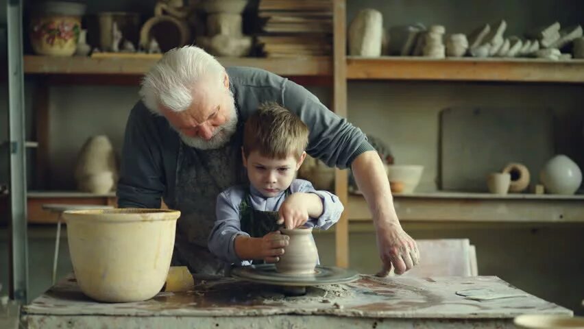 Передавая их из поколения в