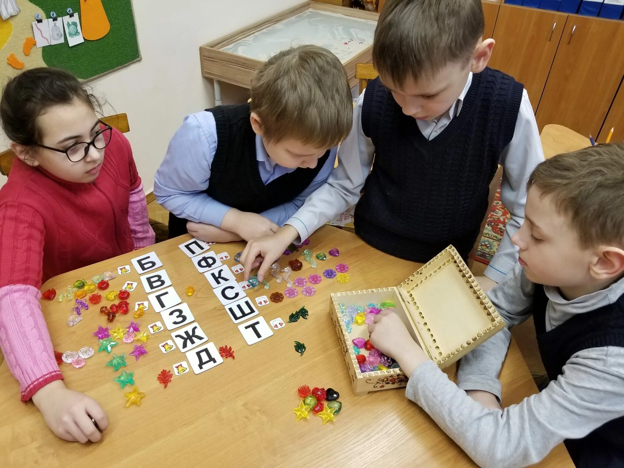 Коррекционные занятия для дошкольников. Коррекционно развивающие уроки. Коррекционно-развивающие занятия с детьми. Коррекционно развивающее урок. Коррекционно развивающие уроки.