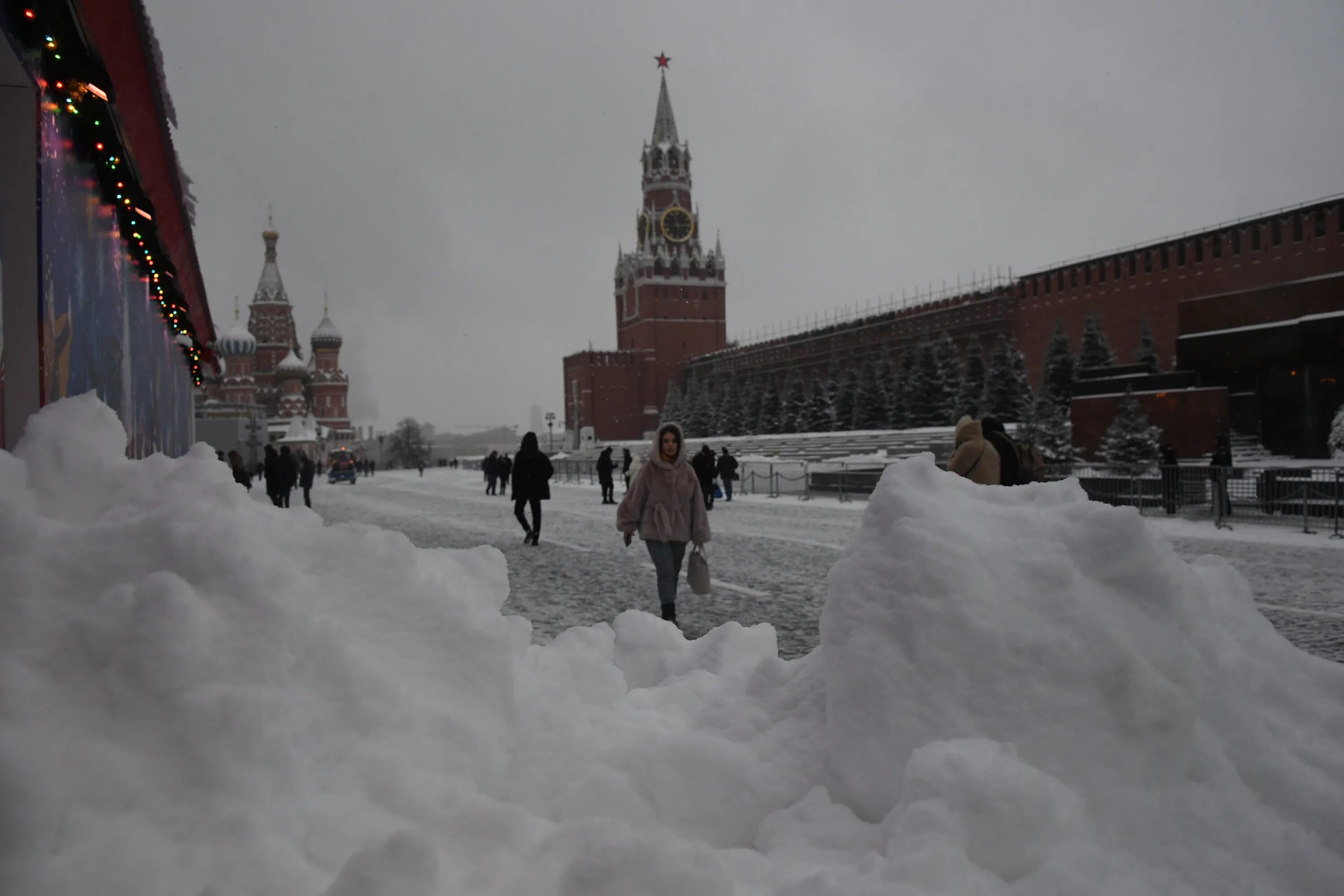 Картинки. Солнце москвы. Осень в москве. Снегопады в москве на этой неделе. Дождь в москве.