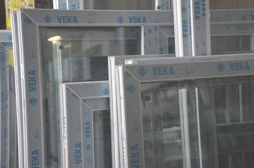 Пластиковая дверь VEKA Euroline. Окна из профиля VEKA Euroline. Окна ПВХ профиль 72мм VEKA. Окна пластиковые Softline 70. Окна веко телефон