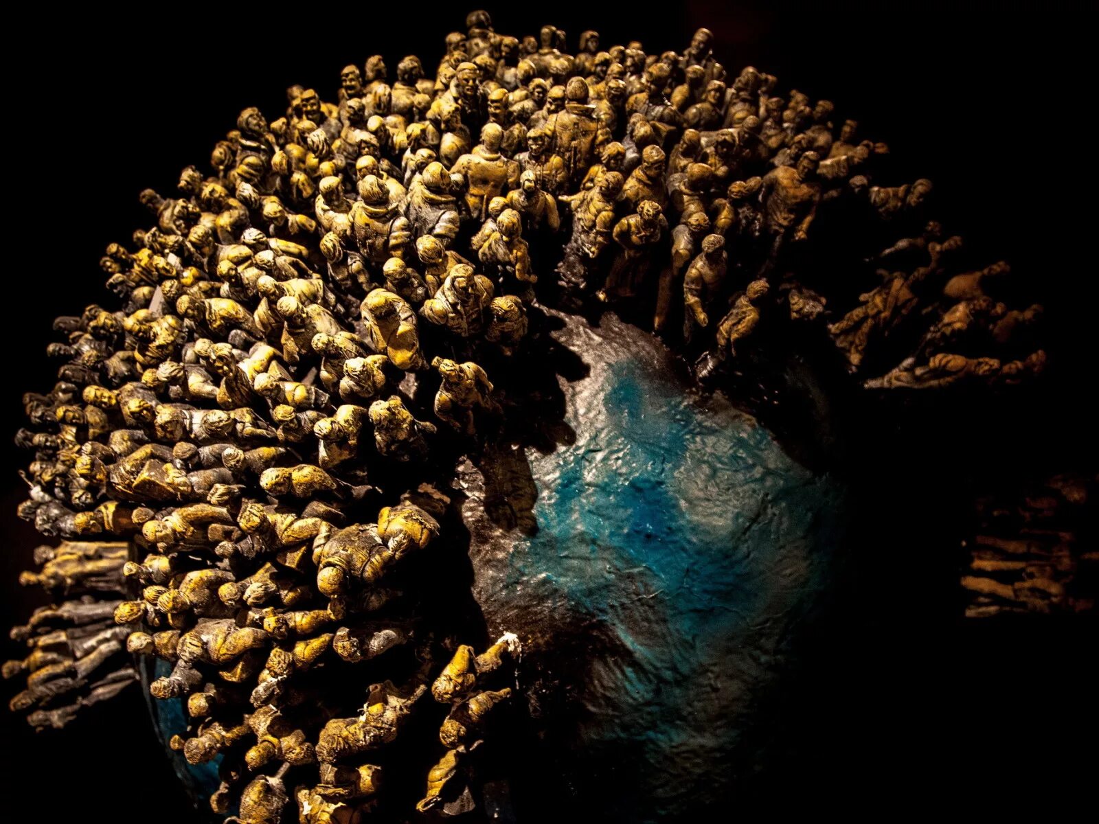 Каких людей больше всего на планете. Каких людей больше всего на планете. Сколько человеетна земле. Люди на земном шаре. Численность населения мира на 2020.