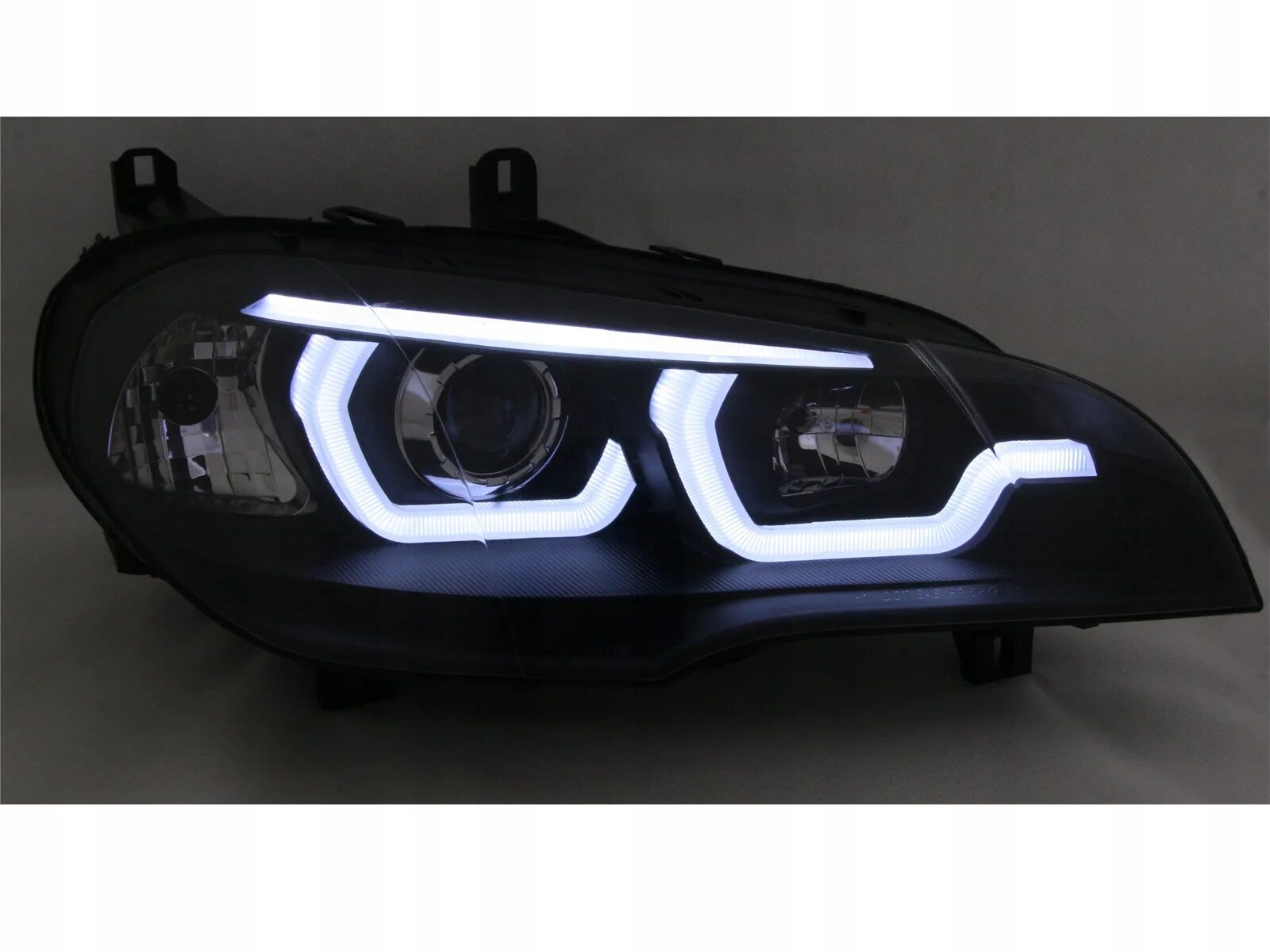 Х5 е70 лампы. Фара BMW x5 e70. Led фары BMW x5 e70. BMW x5m e70 фары. X5 e70 led фары.