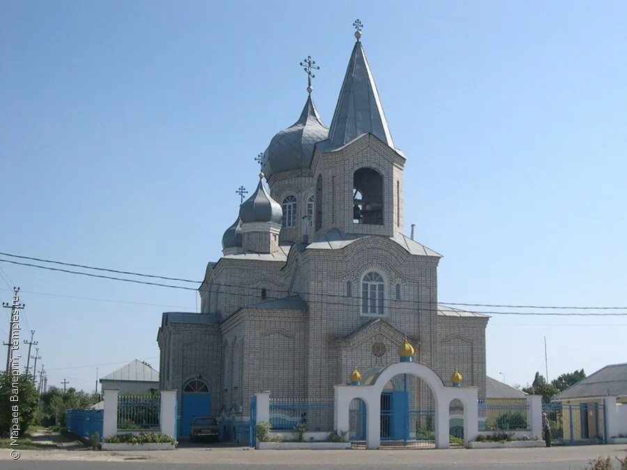 Свято Никольский храм Михайловка Волгоградской области. Храм в Михайловке Волгоградской области. Церковь Николая Чудотворца Михайловка. Храм Николая Чудотворца Михайловка Волгоградской области.