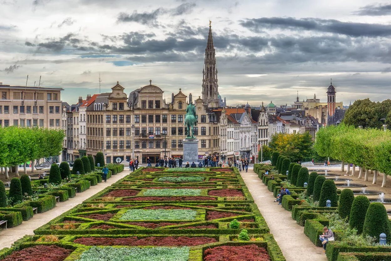 Площадь гранд плаза в брюсселе. Площадь европы. Гран плас брюссель. Брюссель здания 14 века. Почему брюссель.