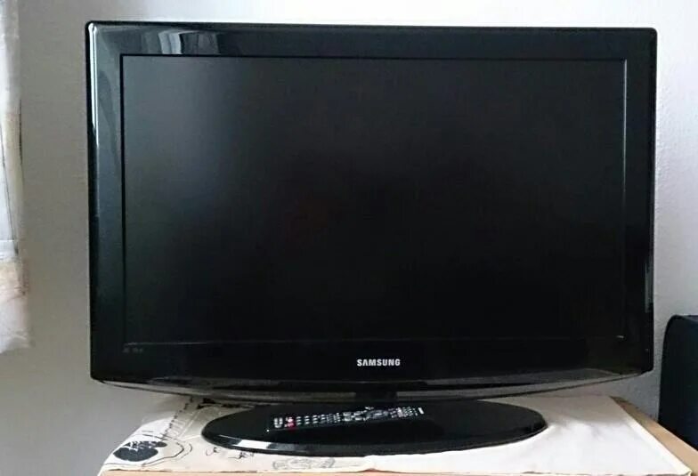 Samsung le32r81b. Телевизор Samsung le32a430t1. Телевизор самсунг 81 см диагональ. Телевизор samsung 81