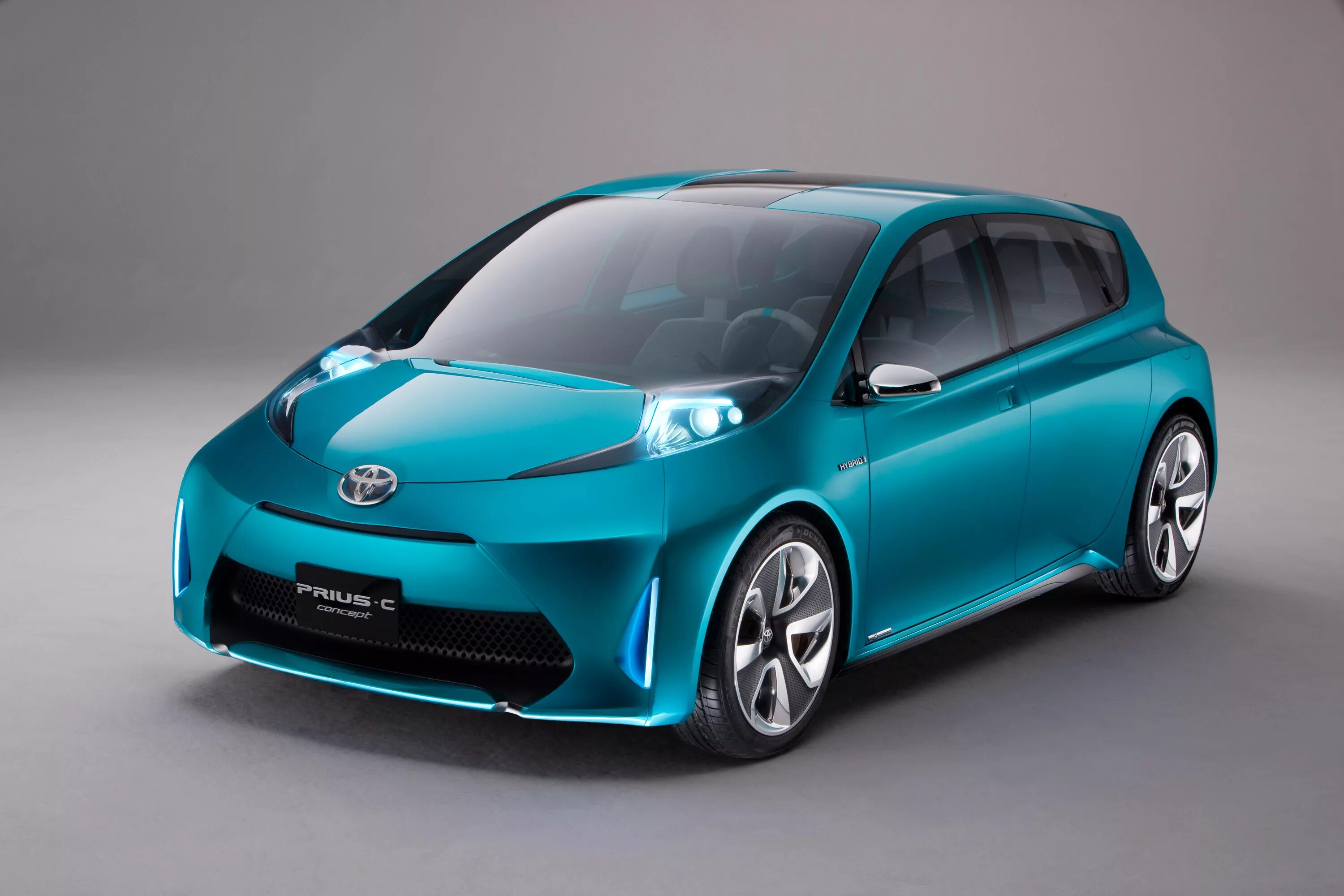 Какие бывают гибриды. Toyota Prius c. Тойота Приус электромобиль. Toyota Prius Concept. Тойота Приус гибрид хэтчбек.