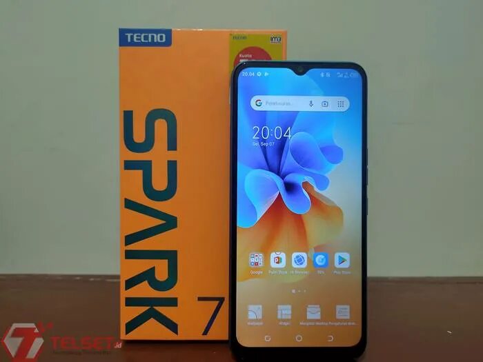 Телефон техно спарк днс. Techno Spark 7. Tecno Spark 15см 7 см Dual Camera. Телефон Techno Spark 7 ДНС. Смартфон Tecno Spark с приложениями.