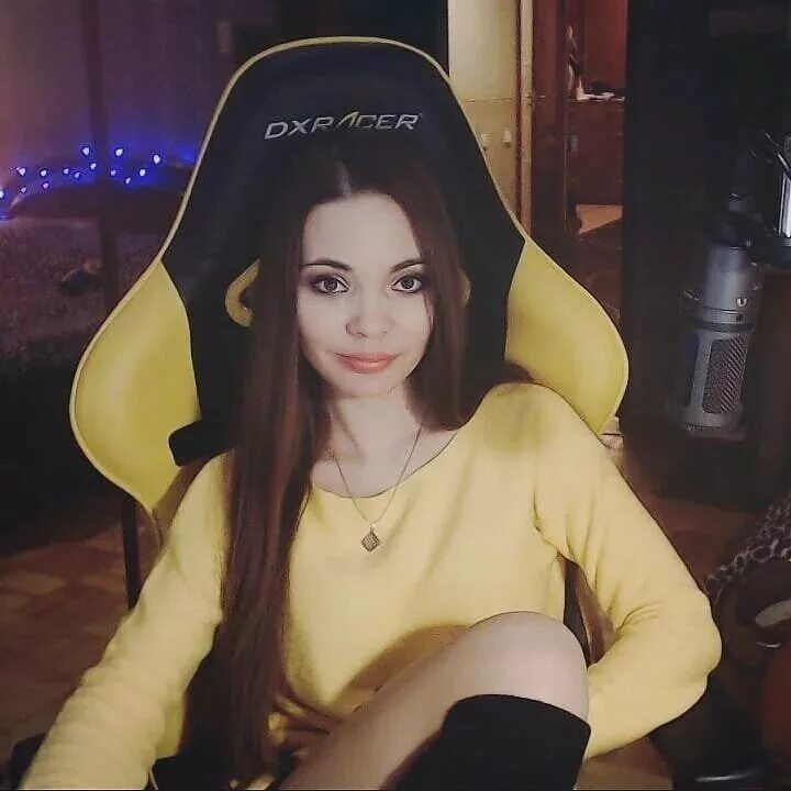 Лицо стримерши iceicell