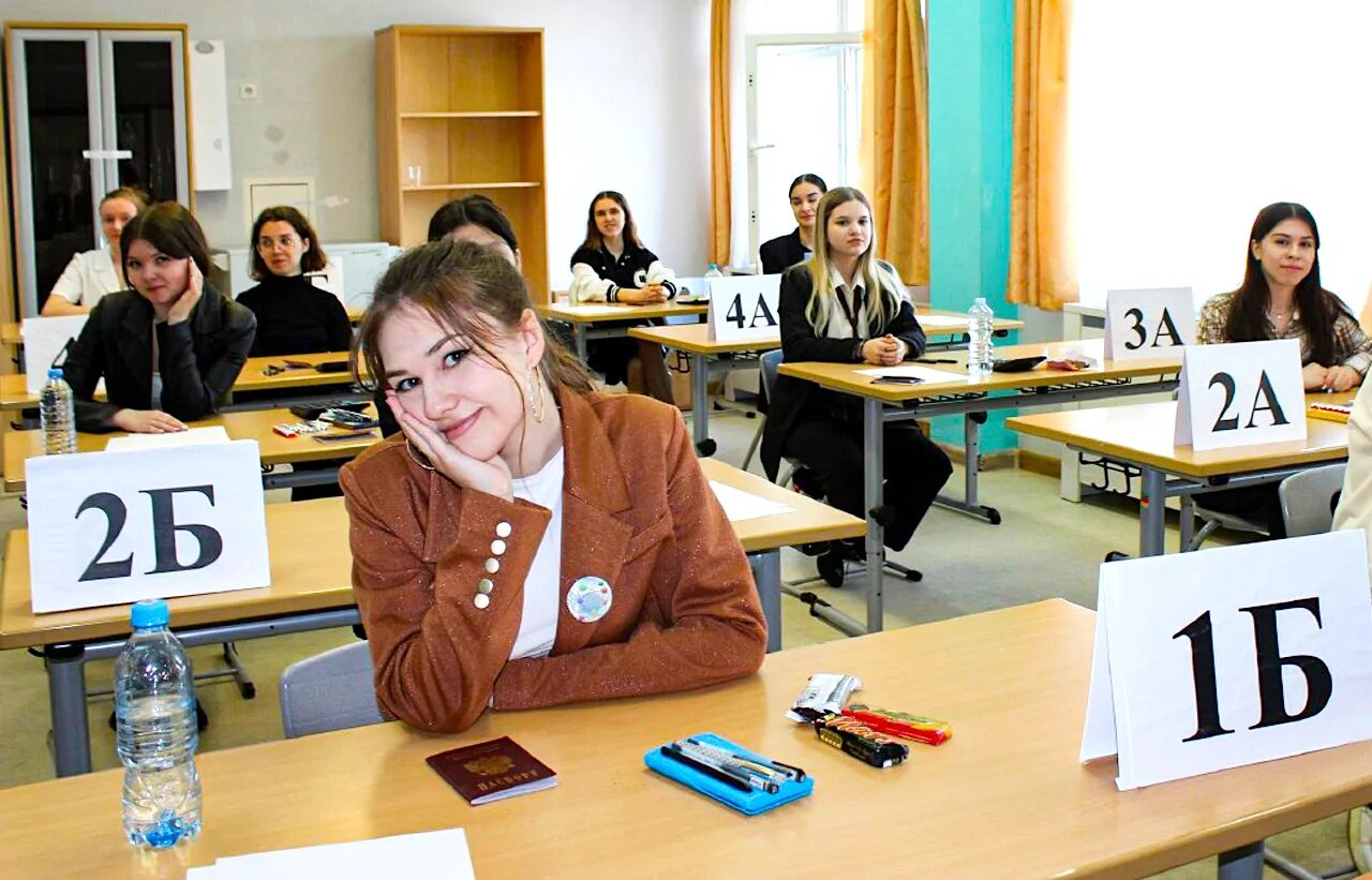 Экзамены в 9 классе. 12 мая экзамен азербайджан. Экзамены в мае 2024. Картинки 21 мая экзамен. Экзамены в мае 2024.