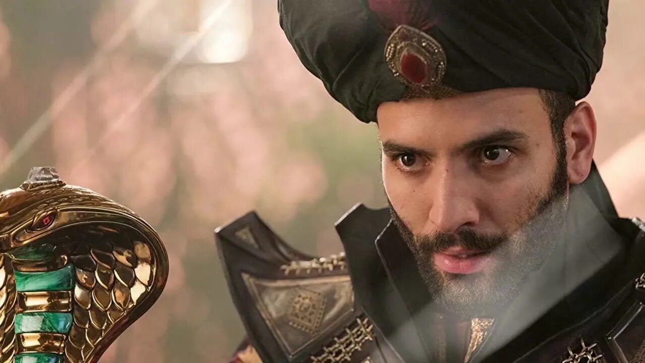 Аладдин фильм 2019 джафар. Царь злодей. Memnon царь скорпионов. Царь злодей. Король фэнтези.