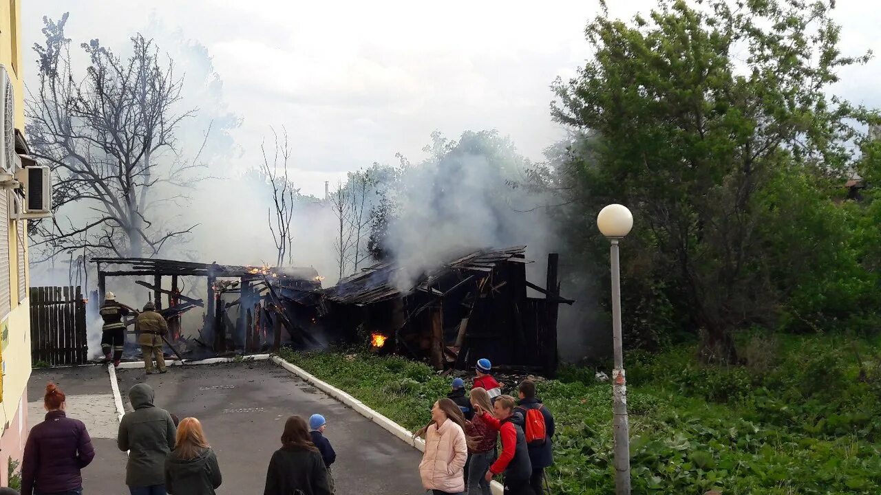 Брянский свежие новости сегодня. Брянск обстрел. Пожар в Брянске на Советской. Обстрелы в Брянске и Брянской области.