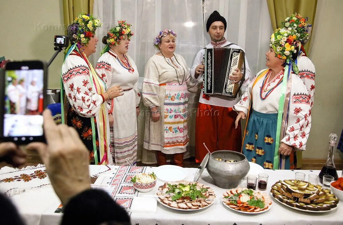 Фестиваль культур народов дона. Фон народов дона дружная семья. Фестиваль культур народов дона. Фестиваль культур народов дона. Фестиваль культур народов дона.