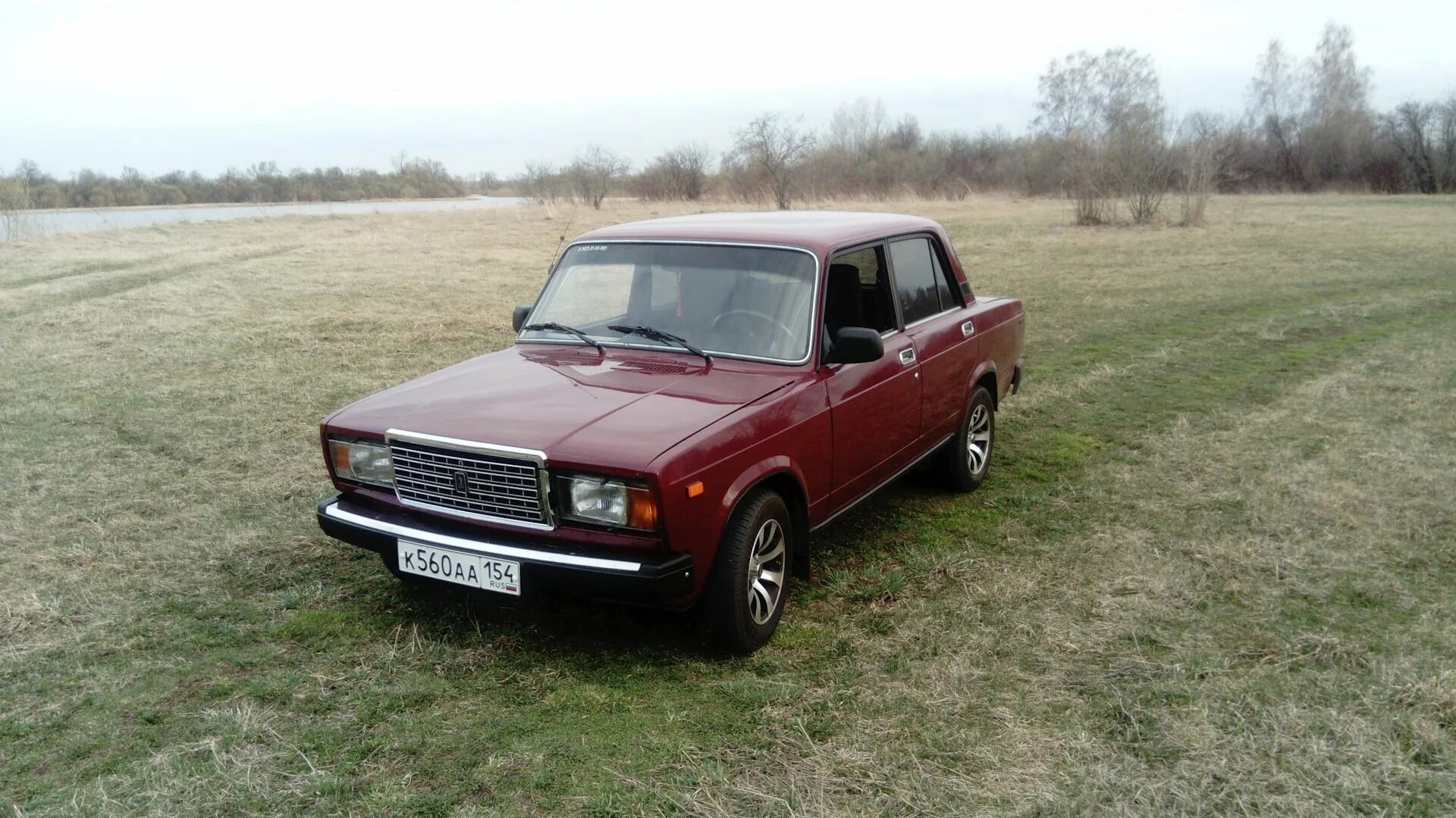 ВАЗ 2107 СССР. Вишневая семерка машина. Песня вишневая семерка вишневые фары