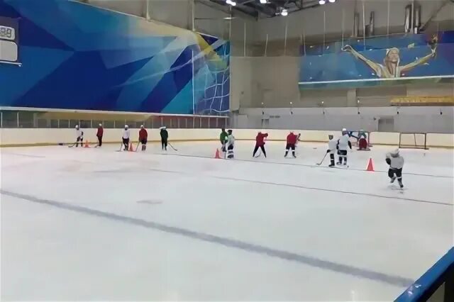Зилант казань каток. Хк зилант казань. Зилант каток расписание. Зилант каток расписание. Арена зилант казань.