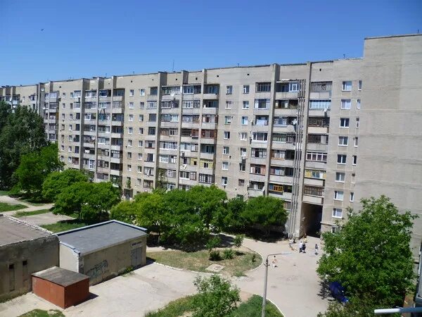 Армянск население. Город армянск крымская область. армянск военный городок. армянск крым население. китайская стена армянск.