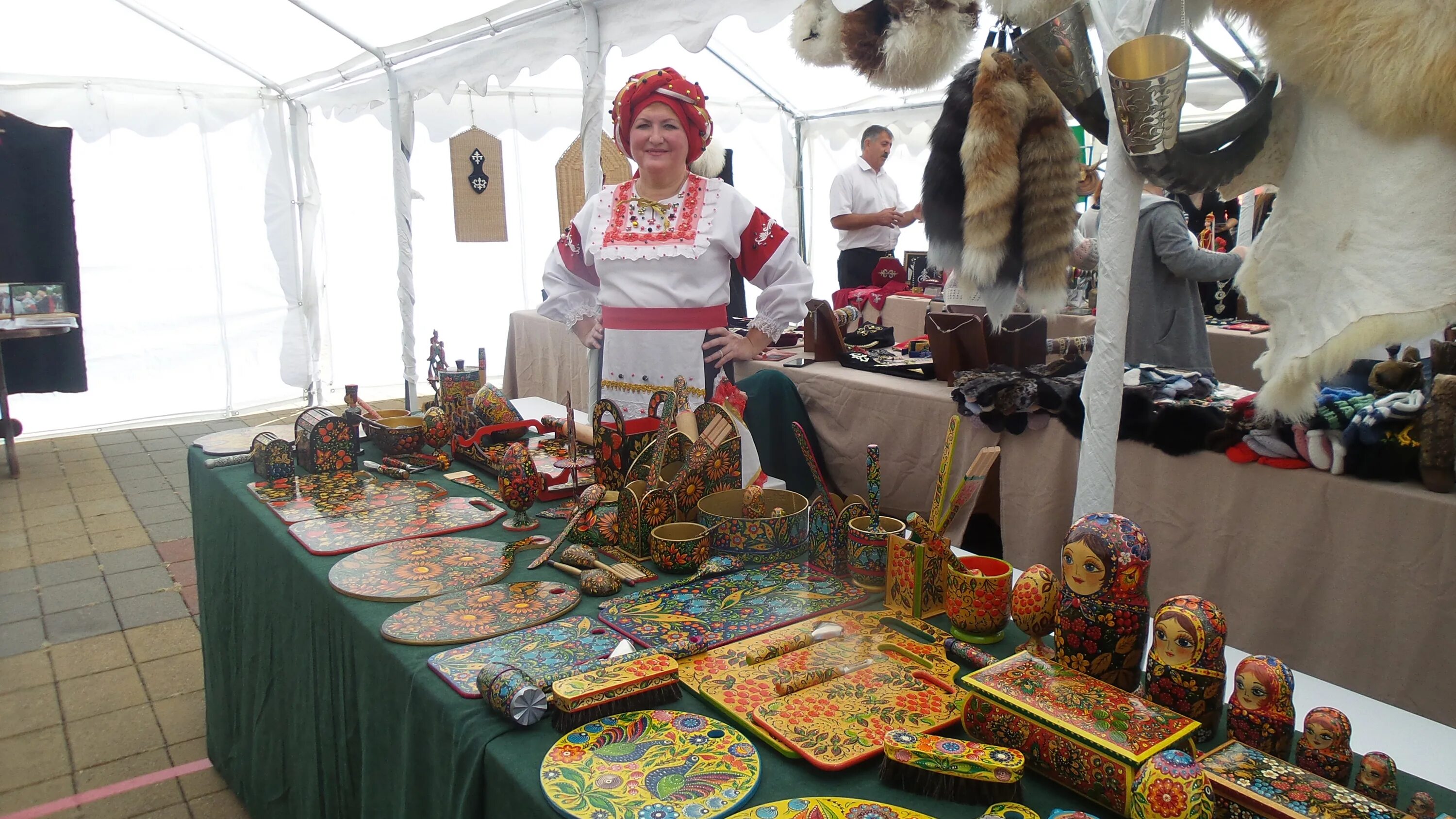 выставка народные промыслы. ладья ярмарка народных промыслов. ярмарка народных промыслов 2020. выставка-ярмарка жар-птица в экспоцентре. выставки народно художественных промыслов.