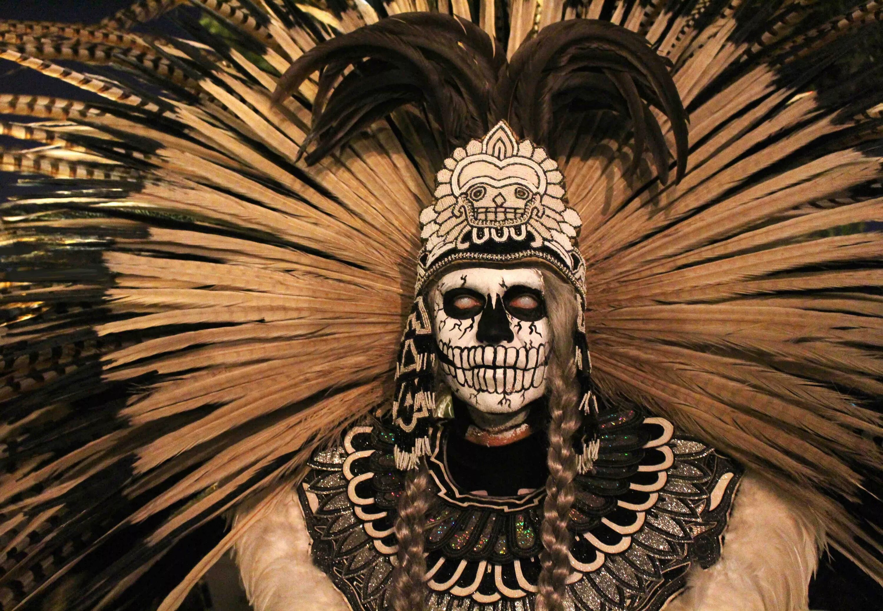 Воин Ацтек Майя индеец. Мексика индейцы Ацтеки. Индейцы Ацтеки инки Майя. Шаманка индейцев Майя.