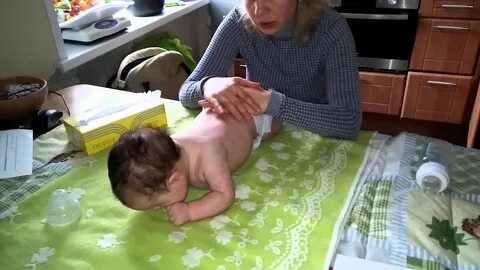 Месяц ребенку потеет