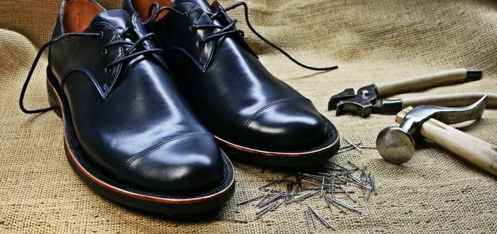 ботинки индивидуального пошива. индивидуальный пошив обуви. пошив мужской обуви. сабо мужские кожаные. пошив мужской обуви на заказ.